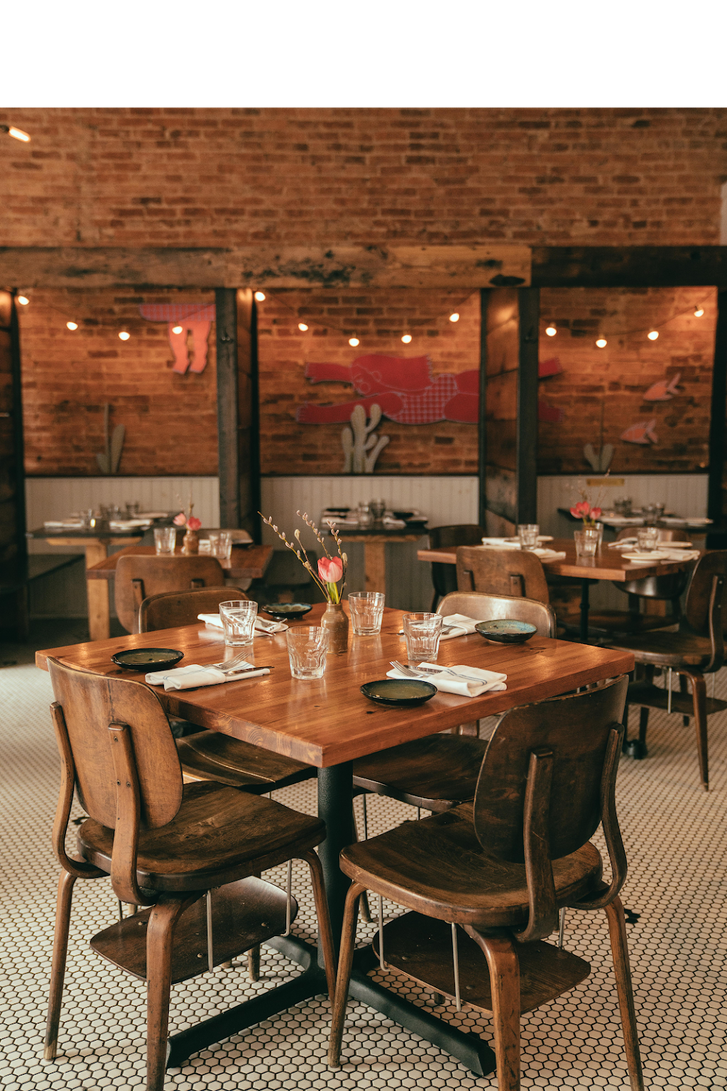 Dylans Oyster Cellar | restaurant | 3601 Chestnut Ave, Baltimore, MD 21211, USA | 4437596595 OR +1 443-759-6595