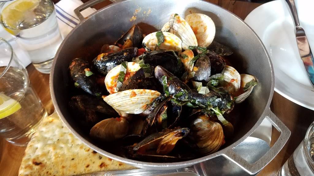 Campania | restaurant | 9824 4th Ave, Brooklyn, NY 11209, USA | 3475174868 OR +1 347-517-4868