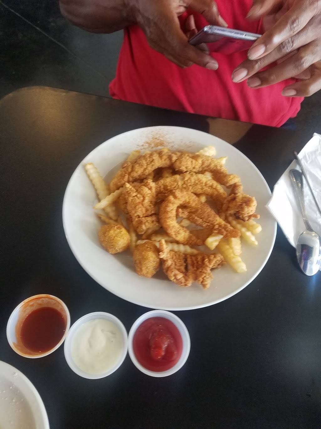 Poe Bouyz House | restaurant | 3500 N I- 35 Service Rd, Oklahoma City, OK 73111, USA | 4054580556 OR +1 405-458-0556