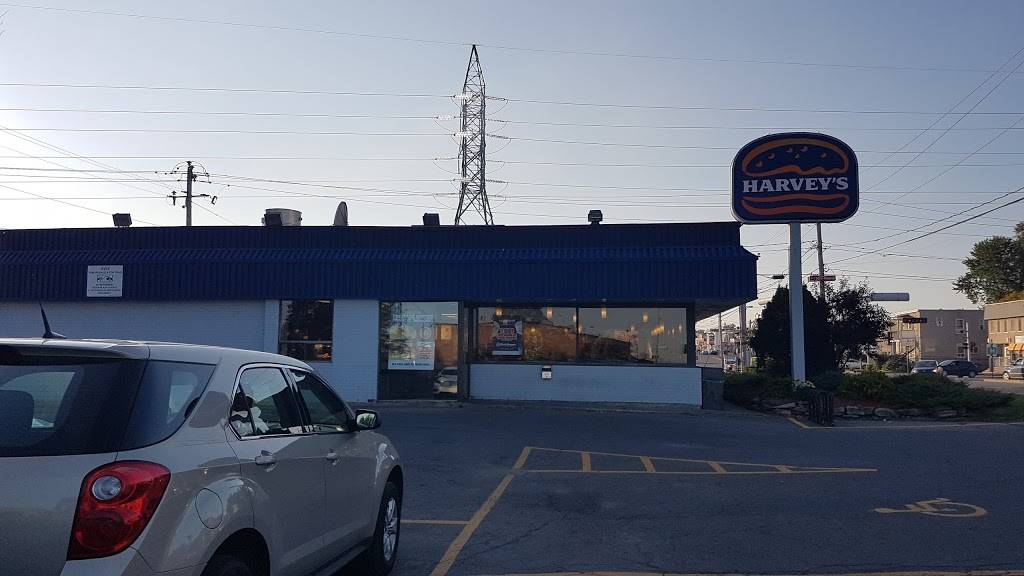 Harveys | restaurant | 280 Boulevard des Laurentides, Saint-Jérôme, QC J7Z 4L7, Canada | 4504361252 OR +1 450-436-1252