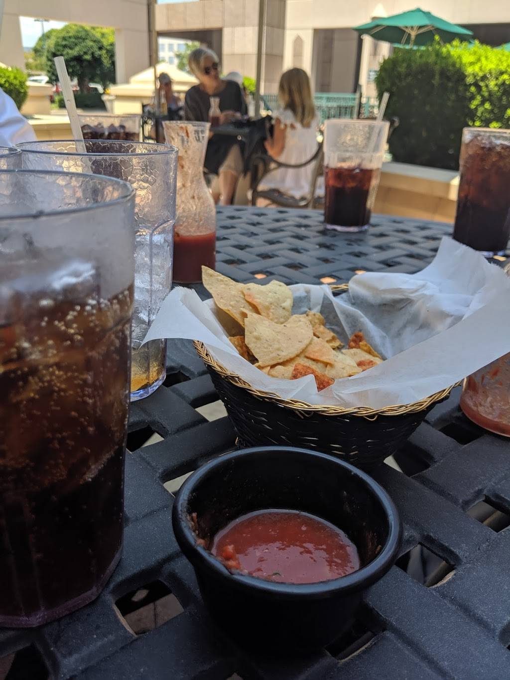 Salsa Cocina Mexicana | restaurant | 6150 Poplar Ave, Memphis, TN 38119, USA | 9016836325 OR +1 901-683-6325