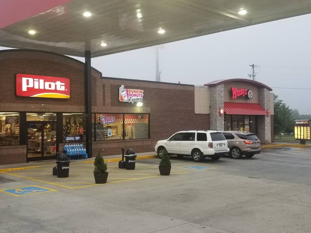 Dunkin | bakery | 640 Dixie Lee Ave, Monteagle, TN 37356, USA | 9319245111 OR +1 931-924-5111