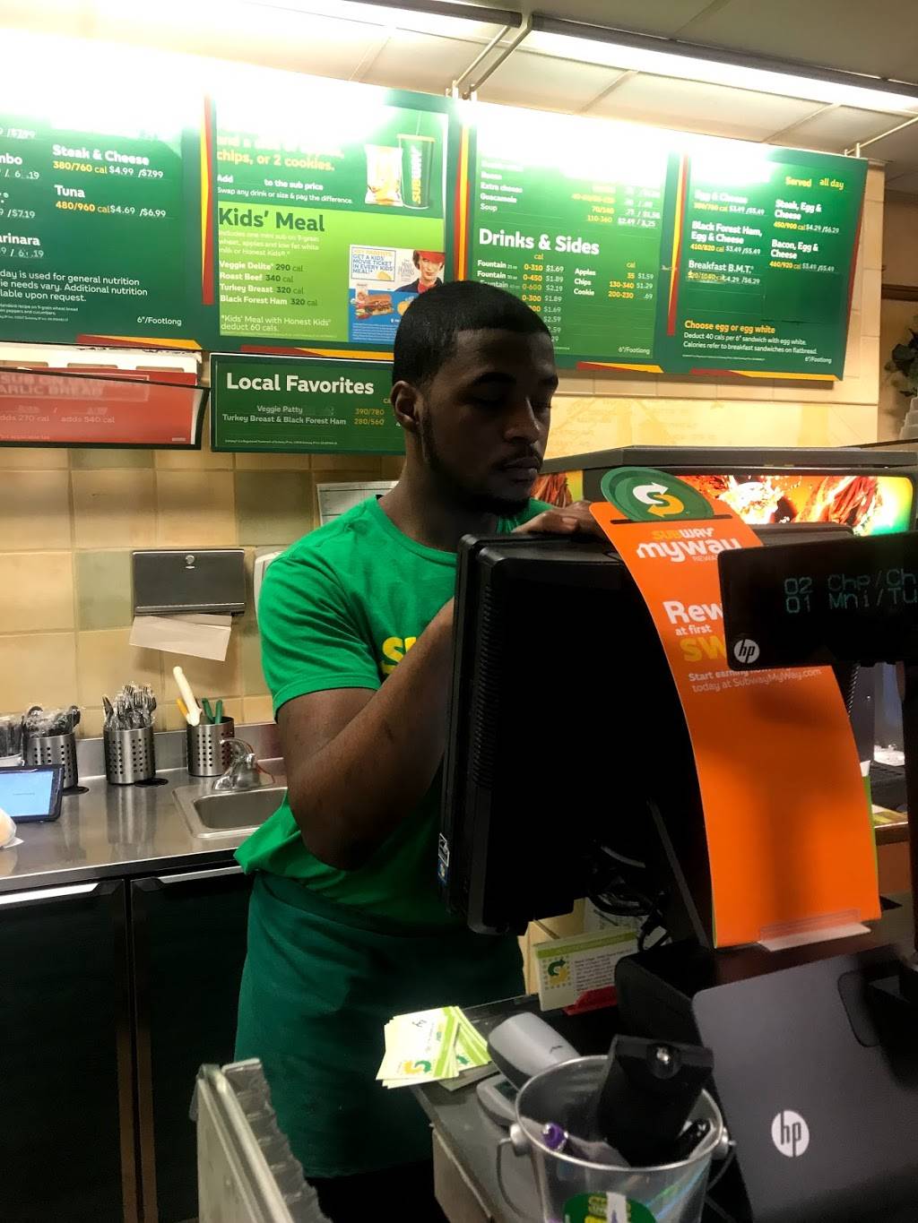 Subway Restaurants | restaurant | 7744 Forsyth Blvd, Clayton, MO 63105, USA | 3147212400 OR +1 314-721-2400