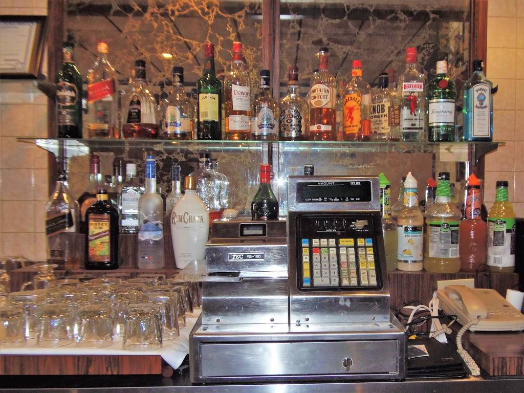 Shilas Restaurant | restaurant | 3938 N Cicero Ave, Chicago, IL 60641, USA | 7738165888 OR +1 773-816-5888