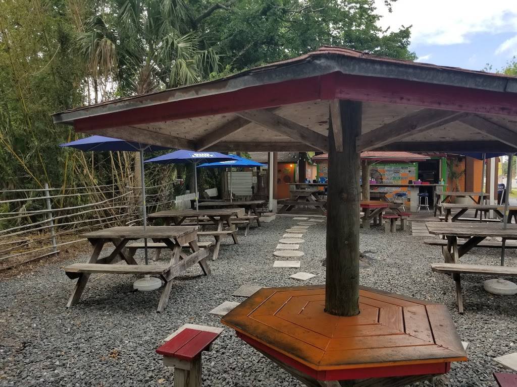 Hot Diggity Dogs | restaurant | 1001 S State St, Bunnell, FL 32110, USA | 3864370990 OR +1 386-437-0990