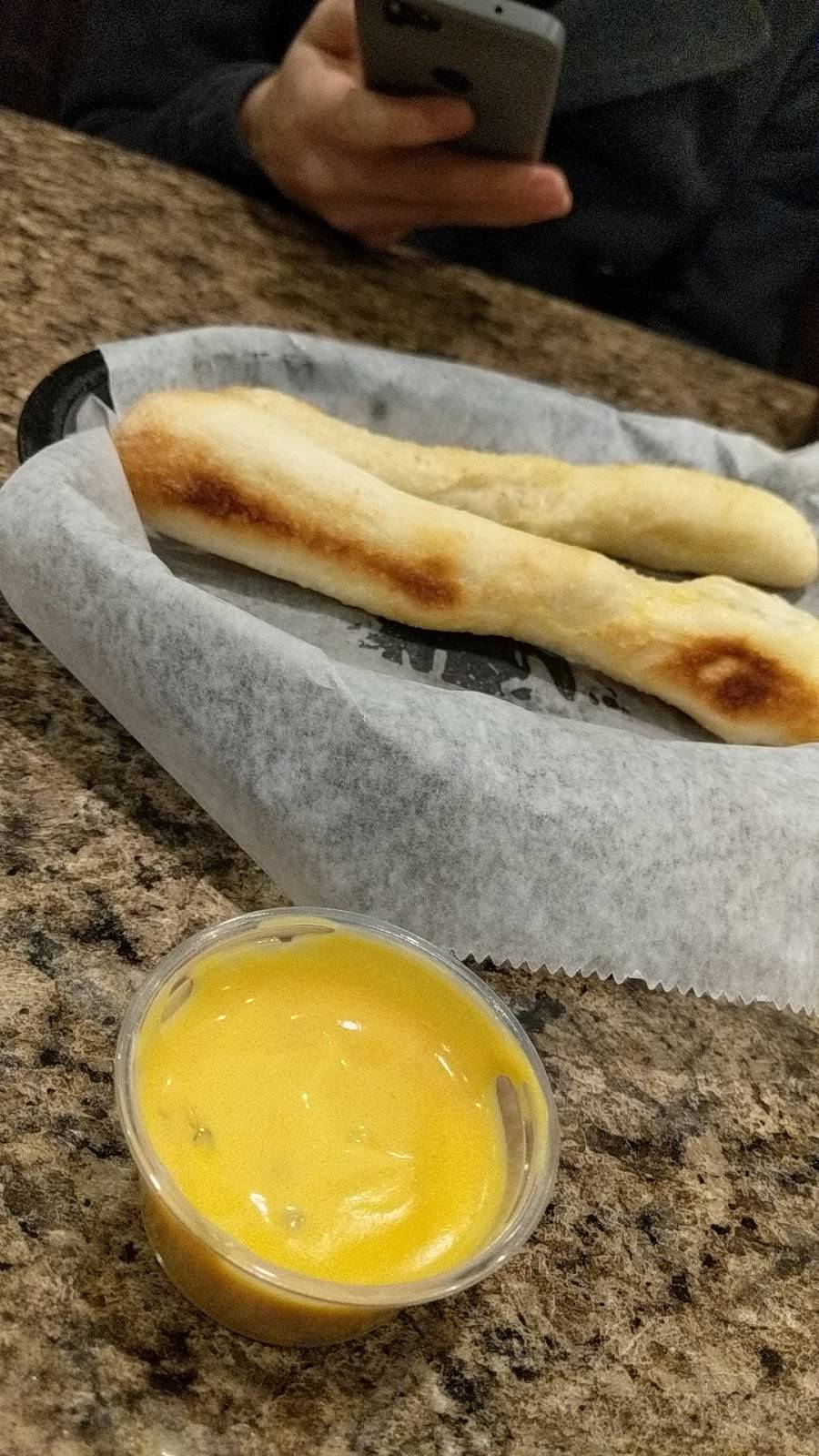 Chicagos Pizza | restaurant | 1031 N State St, Greenfield, IN 46140, USA | 3174623131 OR +1 317-462-3131