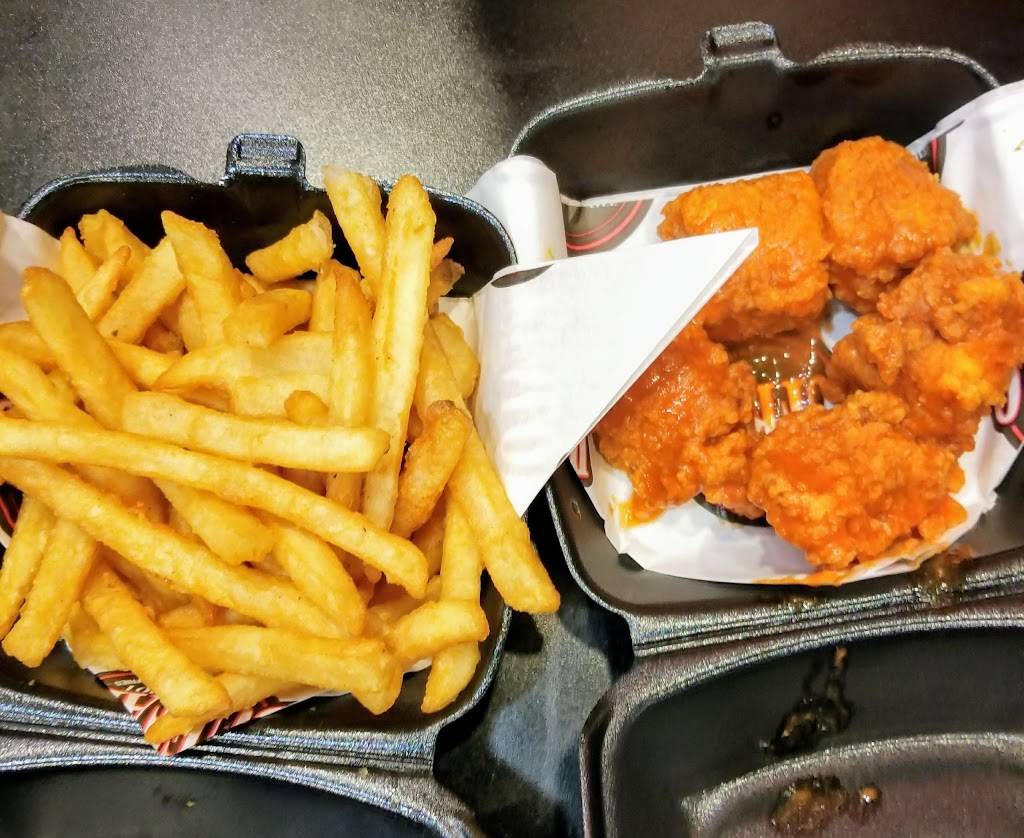 The Buffalo Spot | restaurant | 4740 E 7th St #120, Long Beach, CA 90804, USA | 5623432155 OR +1 562-343-2155