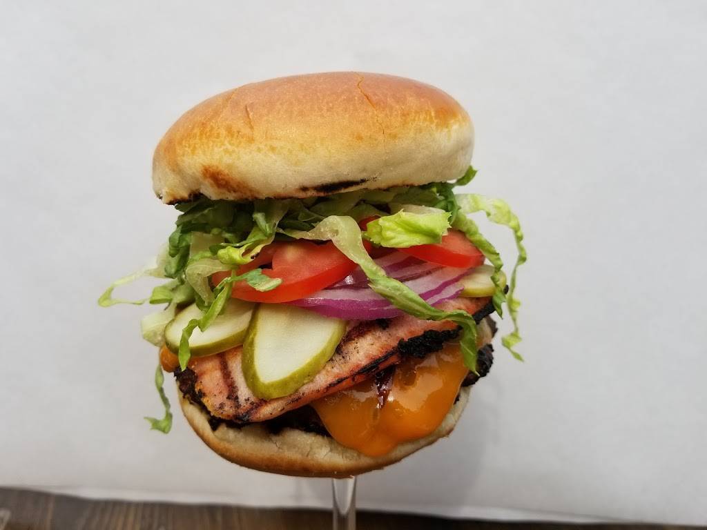 Shore Grill And Grotto | restaurant | 71 Lakeshore Rd E, Mississauga, ON L5G 1C9, Canada | 9052719777 OR +1 905-271-9777