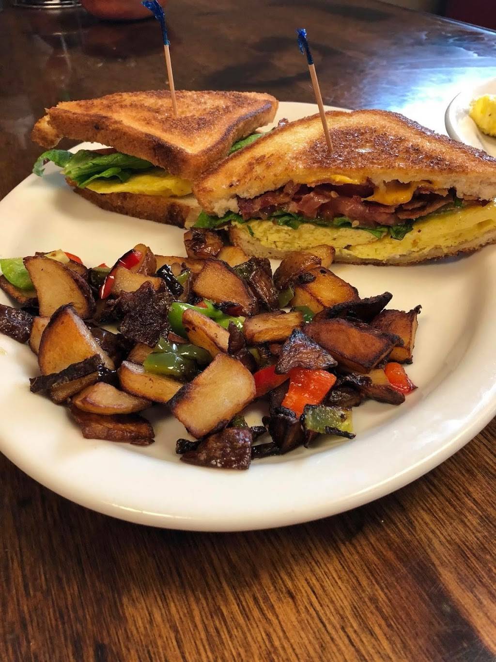 Jolenes Country Kitchen | restaurant | 27400 Winchester Rd, Hemet, CA 92545, USA | 9519261550 OR +1 951-926-1550