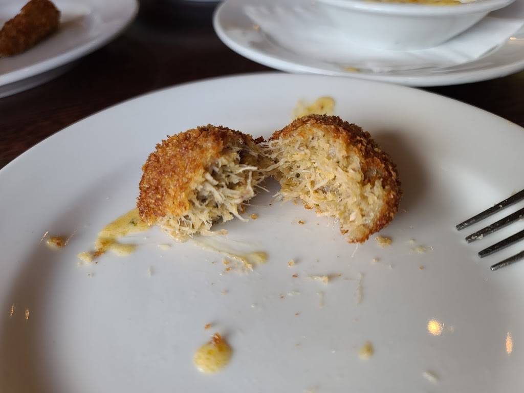 Spahrs Downtown | restaurant | 601 W 4th St, Thibodaux, LA 70301, USA | 9854480487 OR +1 985-448-0487