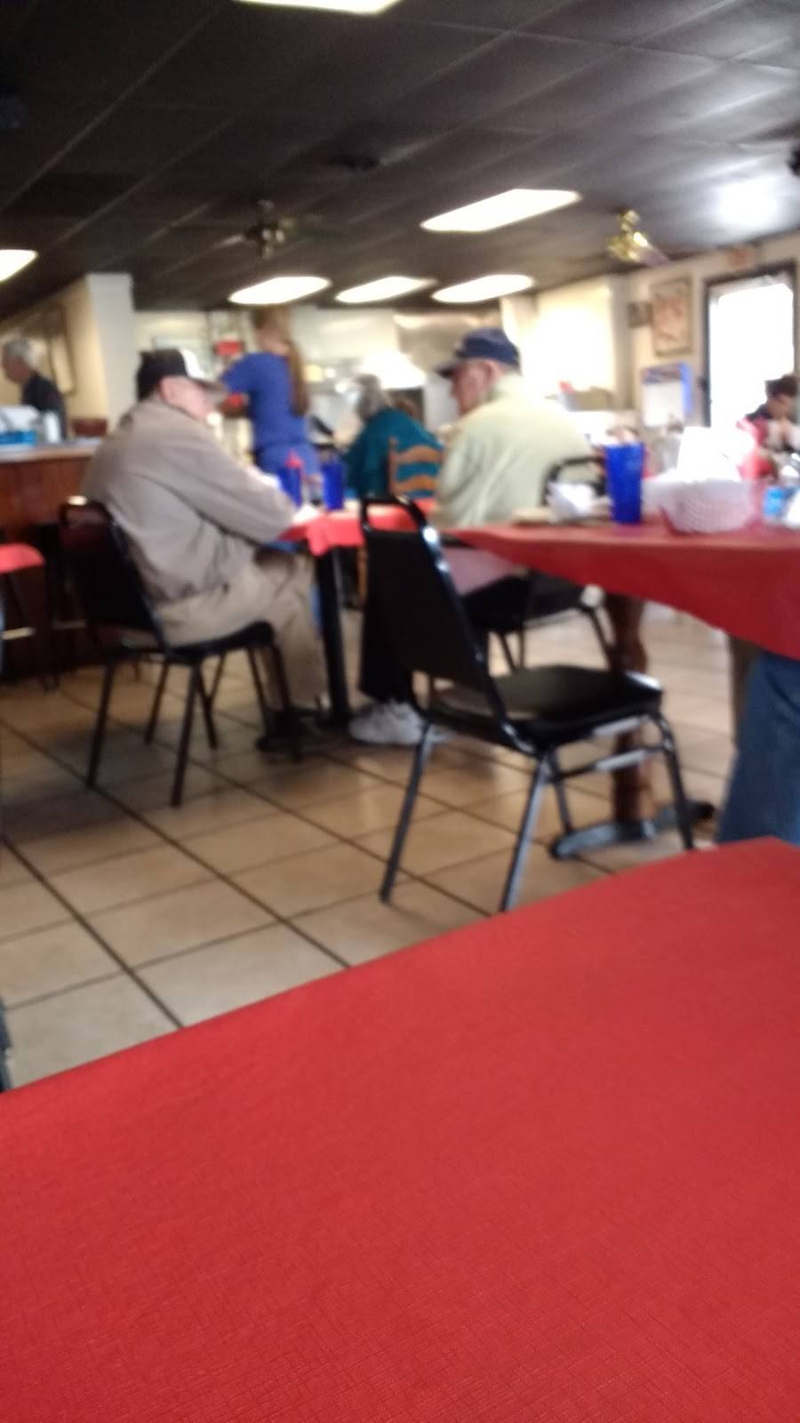 Ocies Restaurant | restaurant | 730 W Lebanon St, Mt Airy, NC 27030, USA | 3367891211 OR +1 336-789-1211