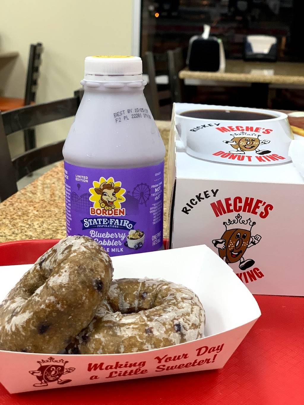 Rickey Meches Donut King | restaurant | 2025 W Pinhook Rd, Lafayette, LA 70508, USA | 3374841000 OR +1 337-484-1000