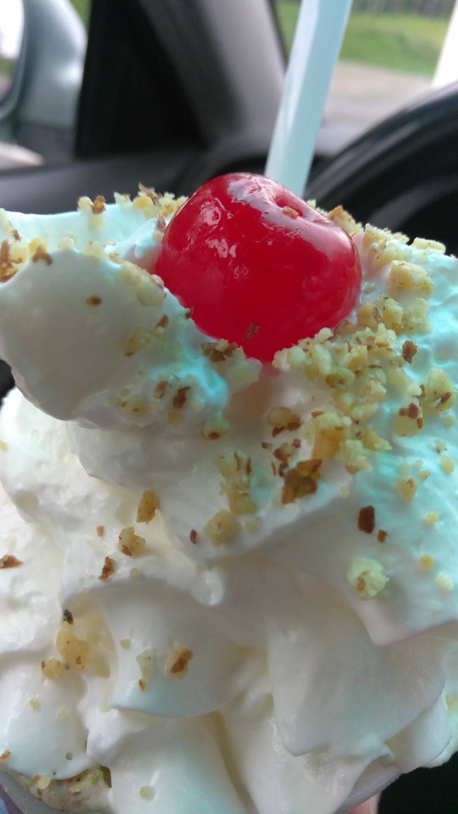 The Ice Cream Shoppe | restaurant | 171 Wilton Rd, Farmington, ME 04938, USA | 2077780646 OR +1 207-778-0646