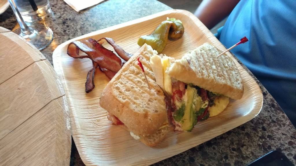 The Holy Grail | restaurant | 140 Montecillo Boulevard 2nd floor, El Paso, TX 79912, USA | 9155812035 OR +1 915-581-2035