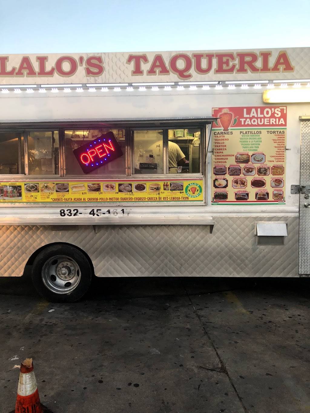 Lalos taqueria | restaurant | 6905 Bissonnet St, Houston, TX 77074, USA | 8322451647 OR +1 832-245-1647
