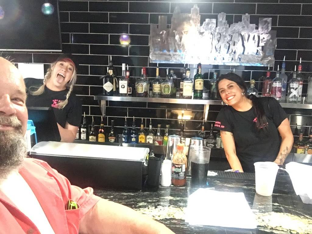 Amy Mays Downtown | restaurant | 331 S Main St, Findlay, OH 45840, USA | 5672509396 OR +1 567-250-9396