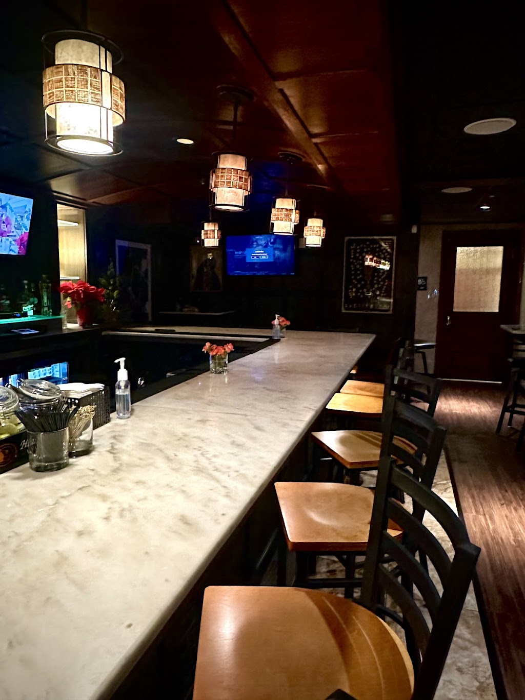 Jaes 7 Winter | restaurant | 7 Winter St, Pittsfield, MA 01201, USA | 4134648468 OR +1 413-464-8468