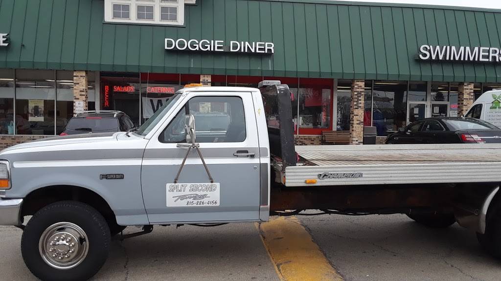 Doggie Diner | meal takeaway | 7536 Janes Ave, Woodridge, IL 60517, USA | 6309858008 OR +1 630-985-8008