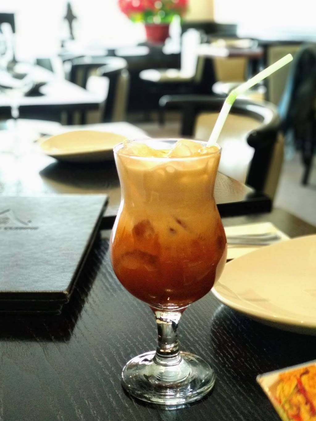 Thai House Cuisine 2 | restaurant | 261 Lakeshore Rd E, Mississauga, ON L5G 1G8, Canada | 9059906888 OR +1 905-990-6888