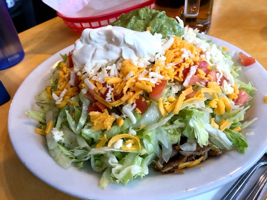 Chiquita Bonita | restaurant | 3565 E Colorado Blvd, Pasadena, CA 91107, USA | 6267965592 OR +1 626-796-5592