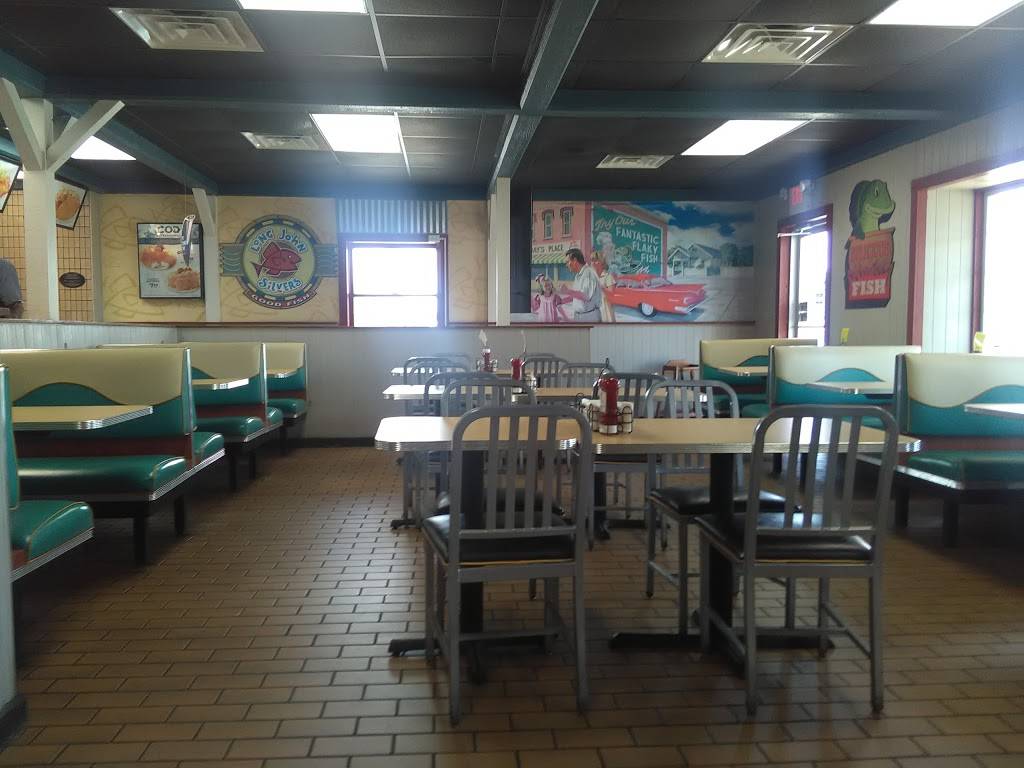 Long John Silvers | restaurant | 218 Lincoln Hwy, Fairview Heights, IL 62208, USA | 6186328074 OR +1 618-632-8074