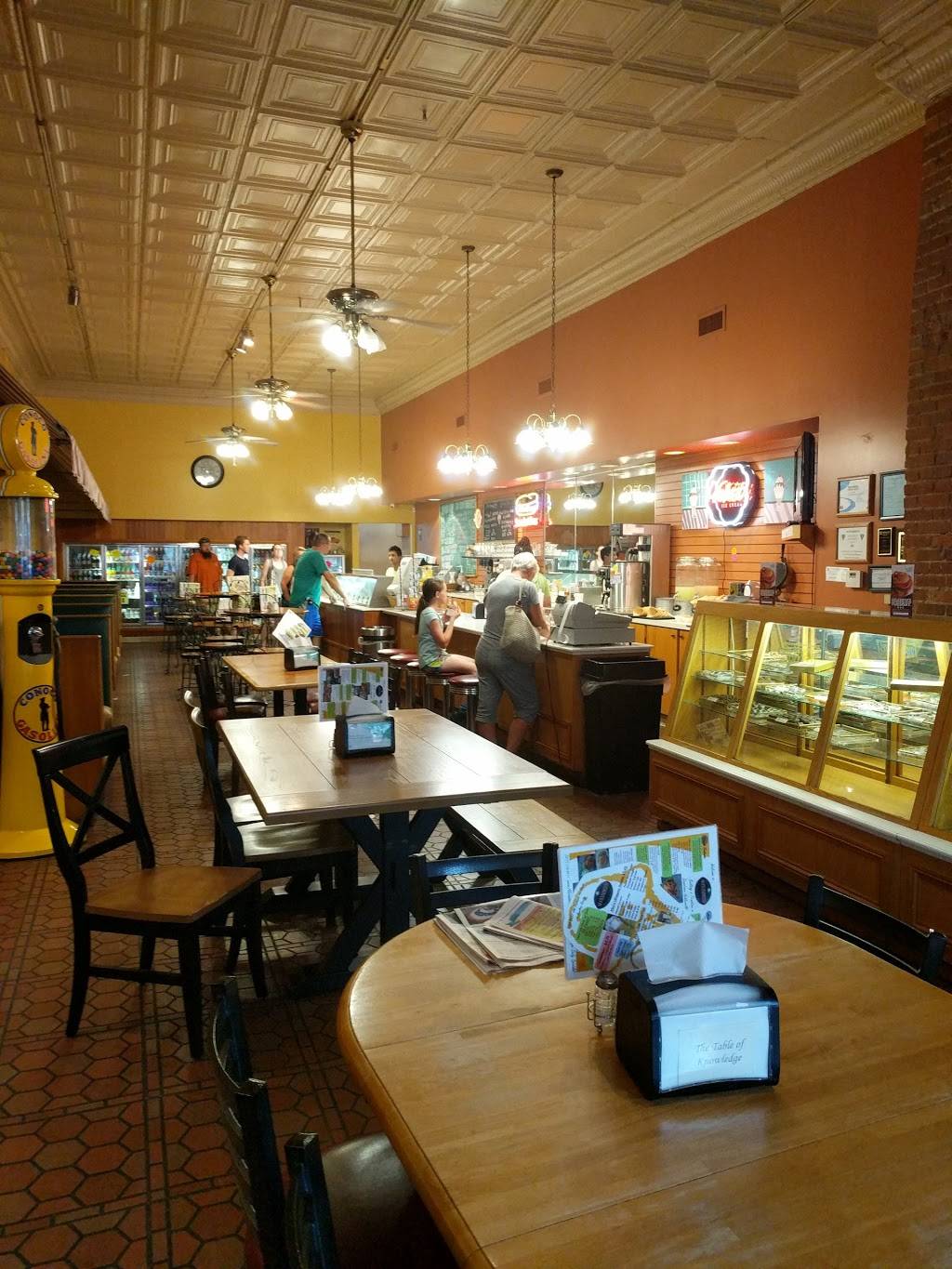 Alexanders On the Square | restaurant | 864 Logan St, Noblesville, IN 46060, USA | 3177739177 OR +1 317-773-9177