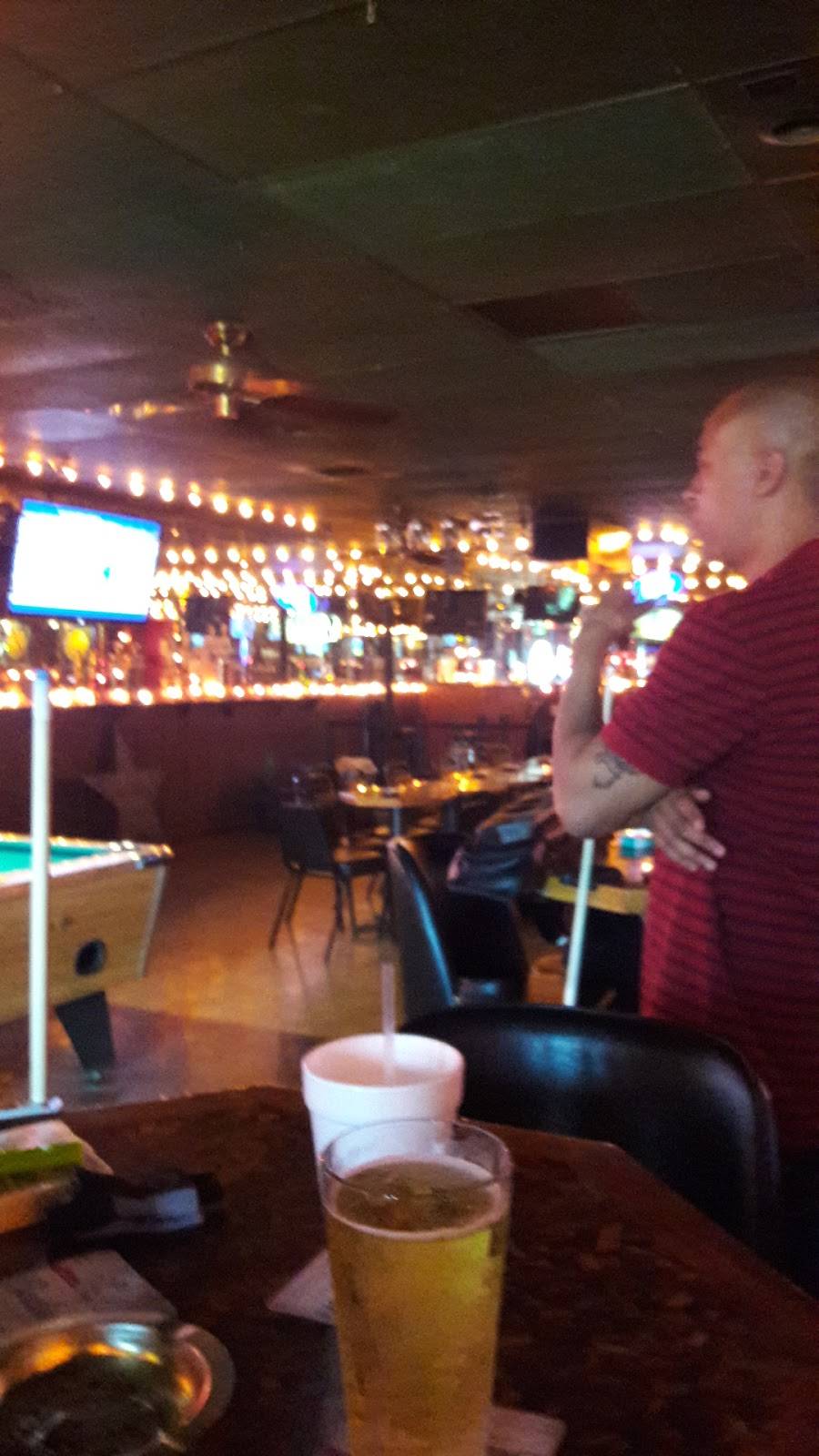 Jacks Pour House | night club | 2510 W Marshall Dr, Grand Prairie, TX 75051, USA | 9726605122 OR +1 972-660-5122