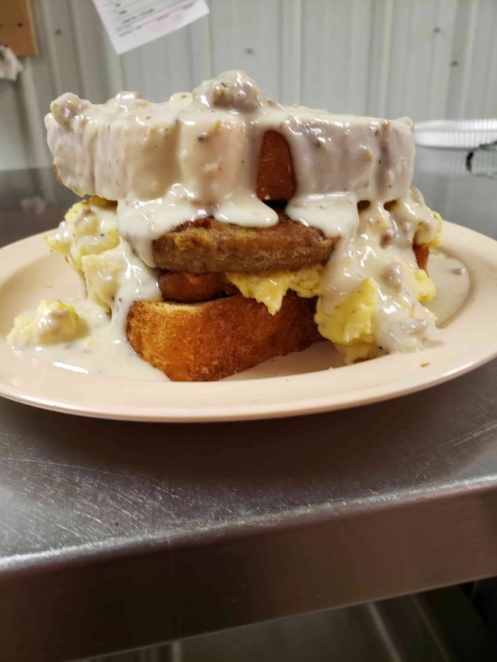 The House: Downtown Grill | restaurant | 105 S Brewer St, Paris, TN 38242, USA | 7319244111 OR +1 731-924-4111