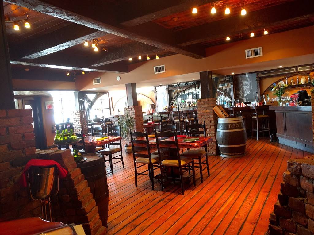 Koutouki Greek Cuisine | restaurant | 5745 Ferry St, Niagara Falls, ON L2G 1S8, Canada | 9053546776 OR +1 905-354-6776