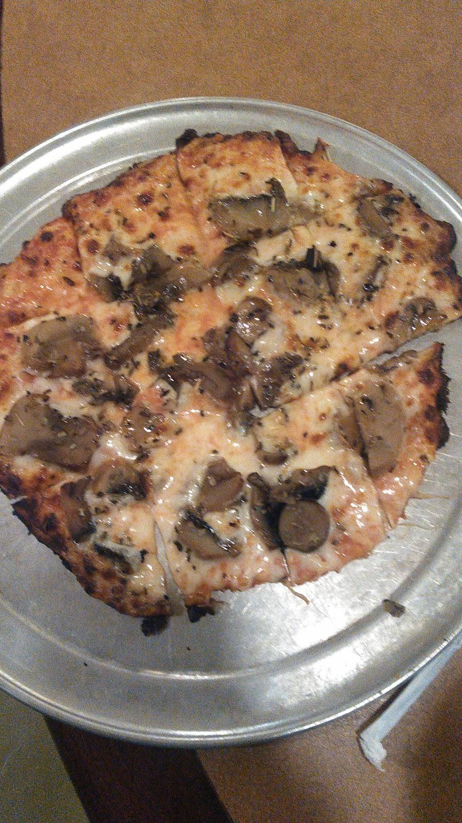 Mackies Pizza Of Marion | restaurant | 2704 Walton Way, Marion, IL 62959, USA | 6189974100 OR +1 618-997-4100