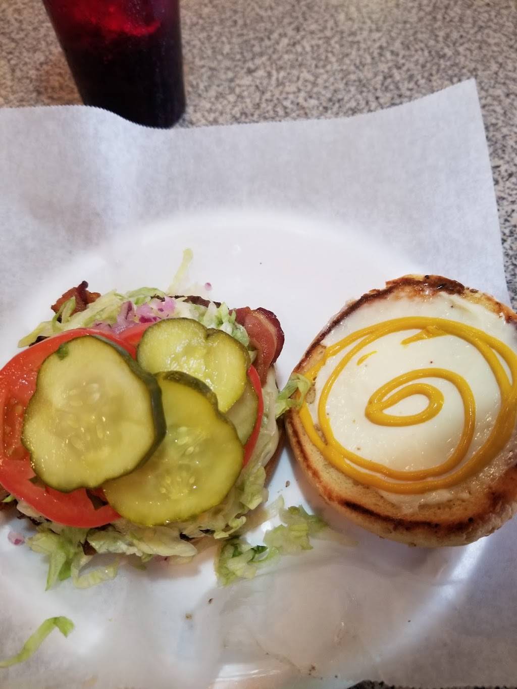 J. Palmieri Pizzeria & Pub | restaurant | 1999 Plainfield Pike, Johnston, RI 02919, USA | 4019432127 OR +1 401-943-2127