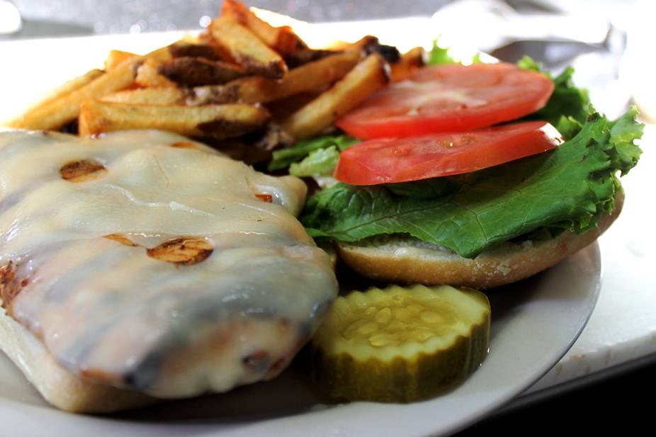 Black Cat Grille | restaurant | 58 Redding Rd, Redding, CT 06896, USA | 2035871276 OR +1 203-587-1276