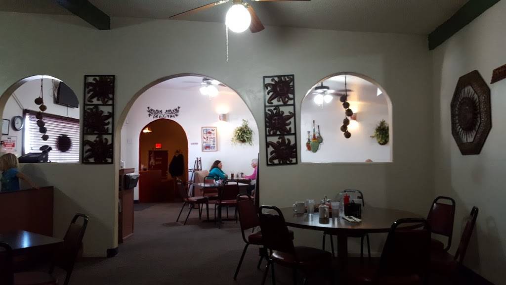 Lindas Hoosier Cafe II | restaurant | 1535 E Old West Hwy, Apache Junction, AZ 85119, USA | 4809821231 OR +1 480-982-1231