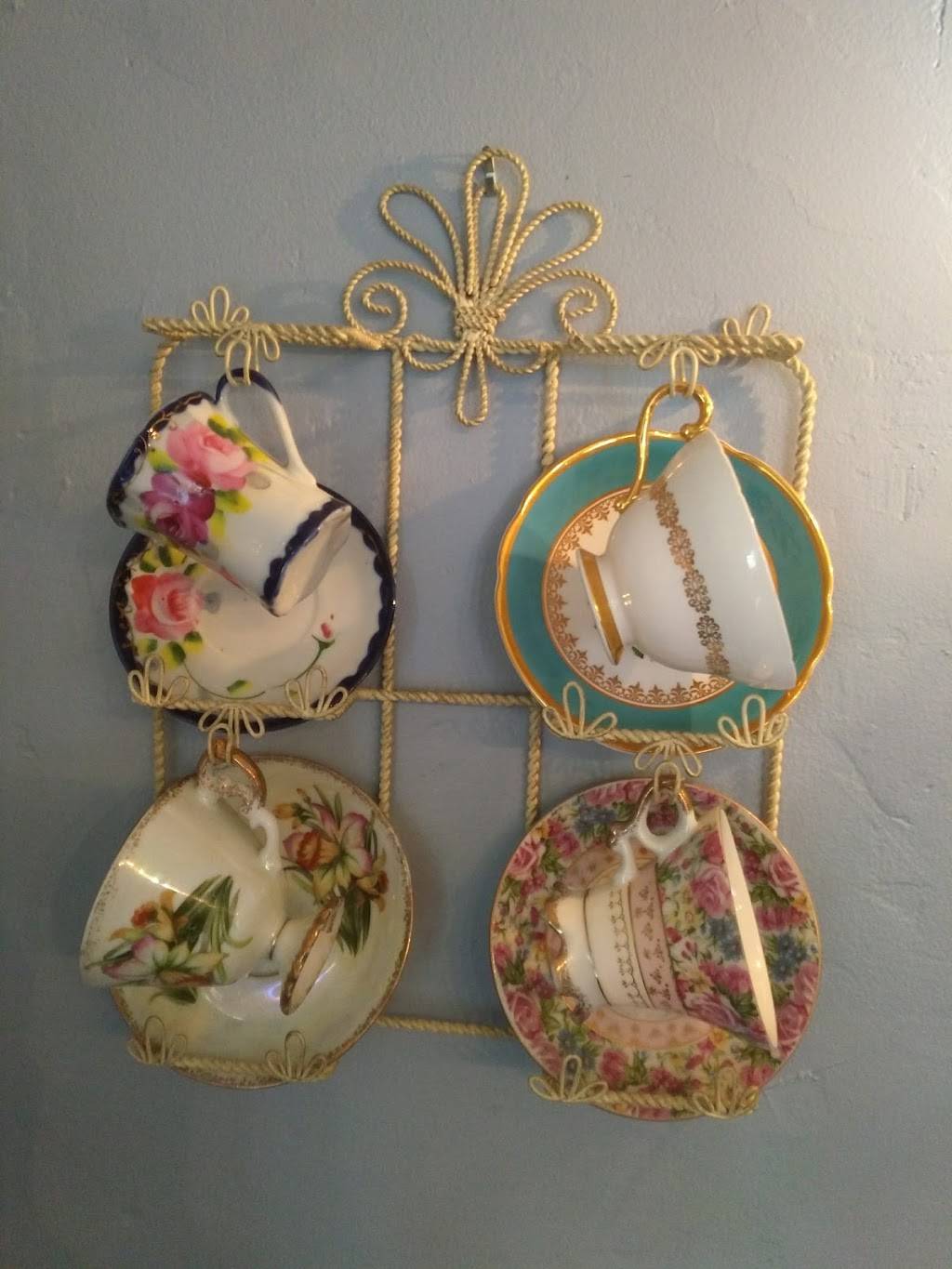 Sassafras Lunch & Tea Room | cafe | 229 N Madison Ave, Greenwood, IN 46142, USA | 3178888449 OR +1 317-888-8449