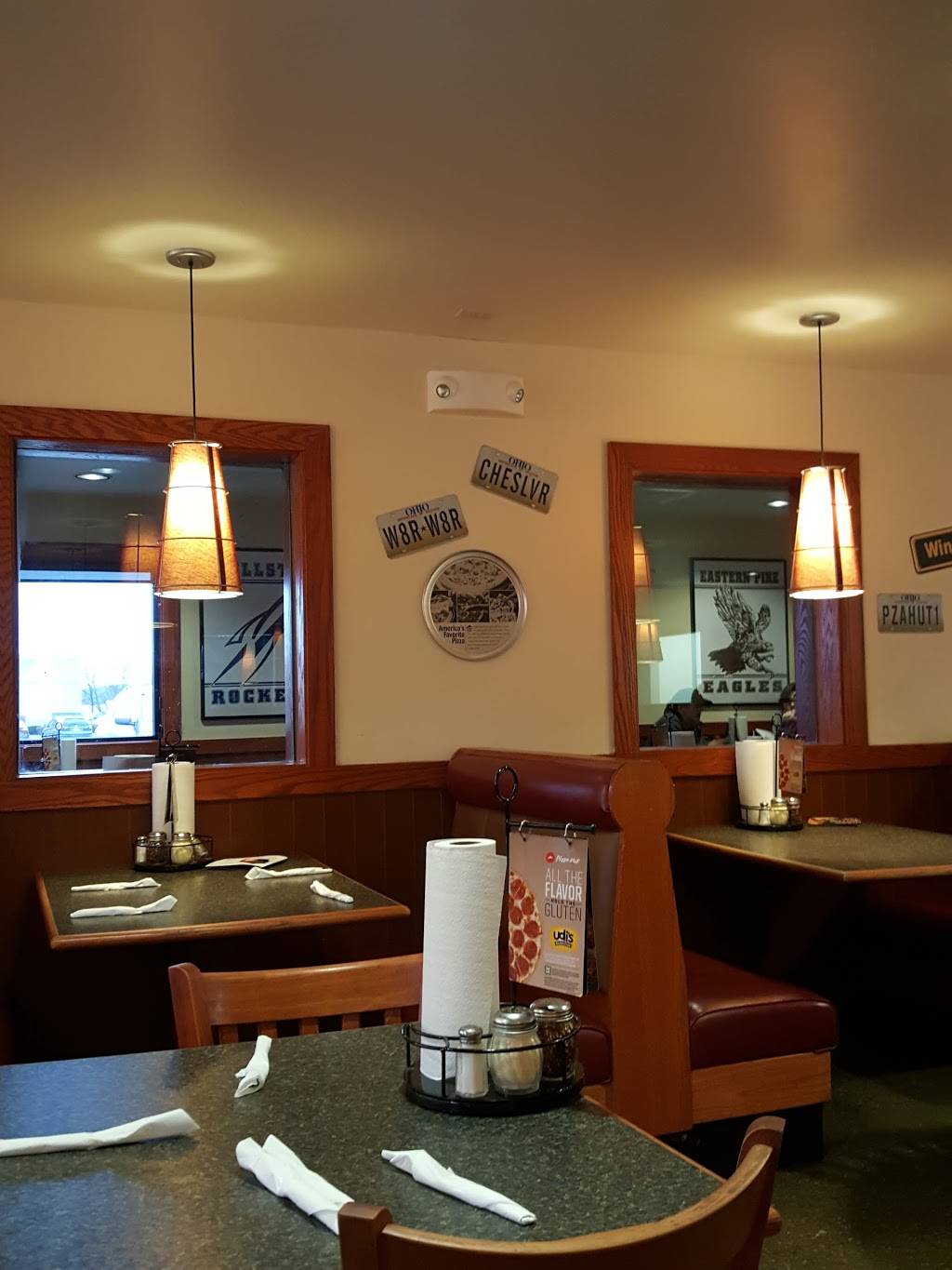 Pizza Hut | restaurant | 800 Main St, Jackson, OH 45640, USA | 7402866474 OR +1 740-286-6474