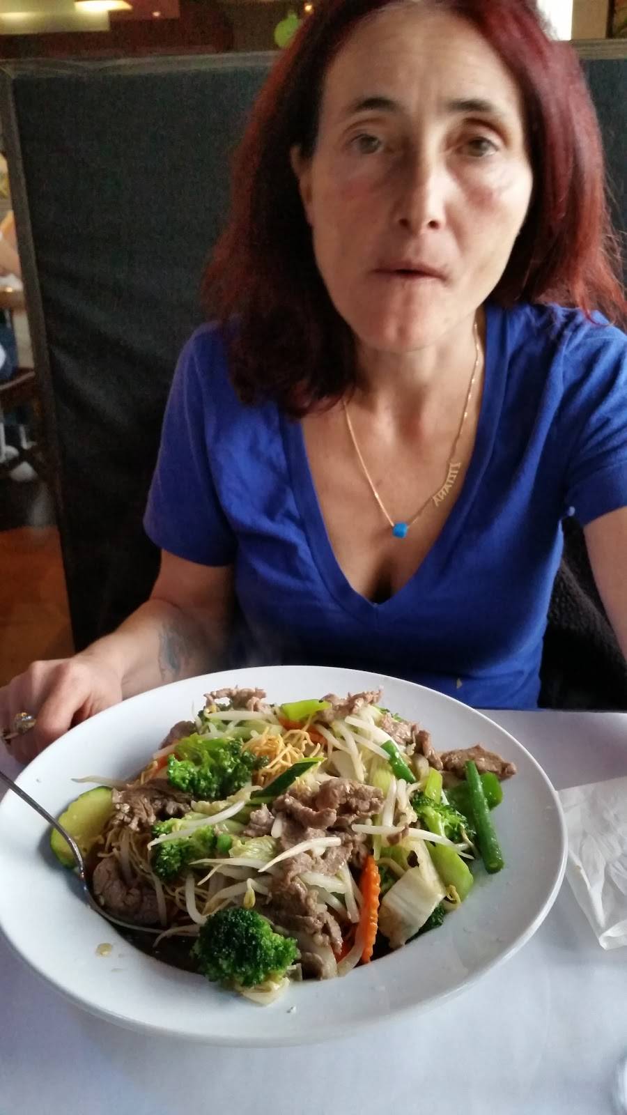 Chez Minh | restaurant | 4721 Boulevard des Laurentides, Laval, QC H7K 3G4, Canada | 4509339368 OR +1 450-933-9368