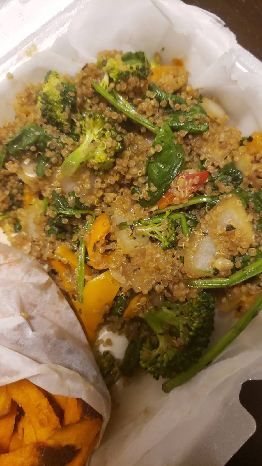 Atiya Olas Spirit First Foods | restaurant | 310 S 48th St, Philadelphia, PA 19143, USA | 2159393298 OR +1 215-939-3298