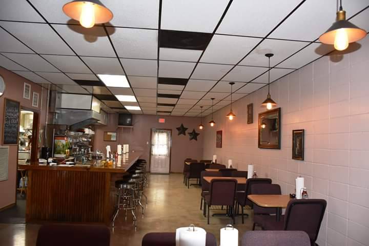 C&C Diner | restaurant | 7907 E St Bernard Hwy suite b, St Bernard, LA 70085, USA | 5042674532 OR +1 504-267-4532