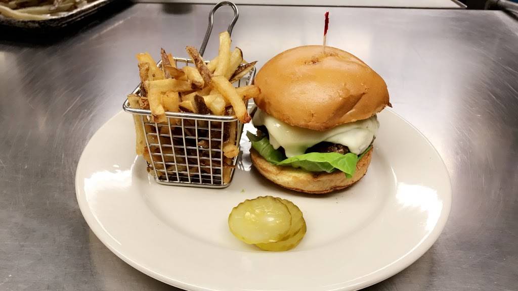 Slatterys Midtown Pub | restaurant | 8 E 36th St, New York, NY 10016, USA | 2126836444 OR +1 212-683-6444