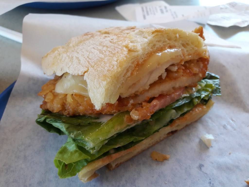 Mundos Sandwich & Burger House | cafe | 2233 N Fremont St, Monterey, CA 93940, USA | 8316569244 OR +1 831-656-9244