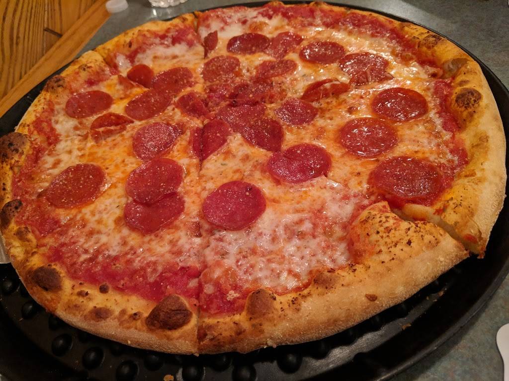 Pizza Delight By Giacomo | restaurant | 67 Greentree Dr, Dover, DE 19904, USA | 3027369800 OR +1 302-736-9800