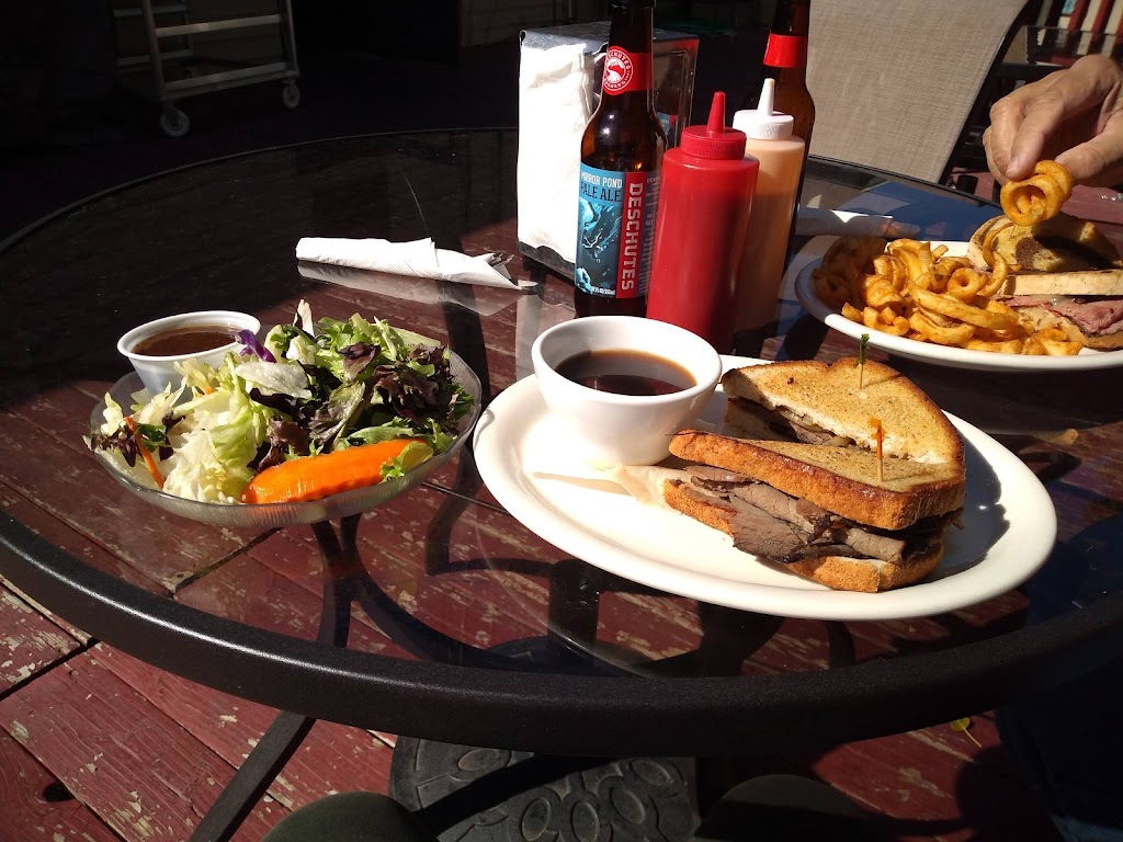 Squeeze-In Restaurant & Deck | restaurant | 423 W Main St, John Day, OR 97845, USA | 5415751045 OR +1 541-575-1045