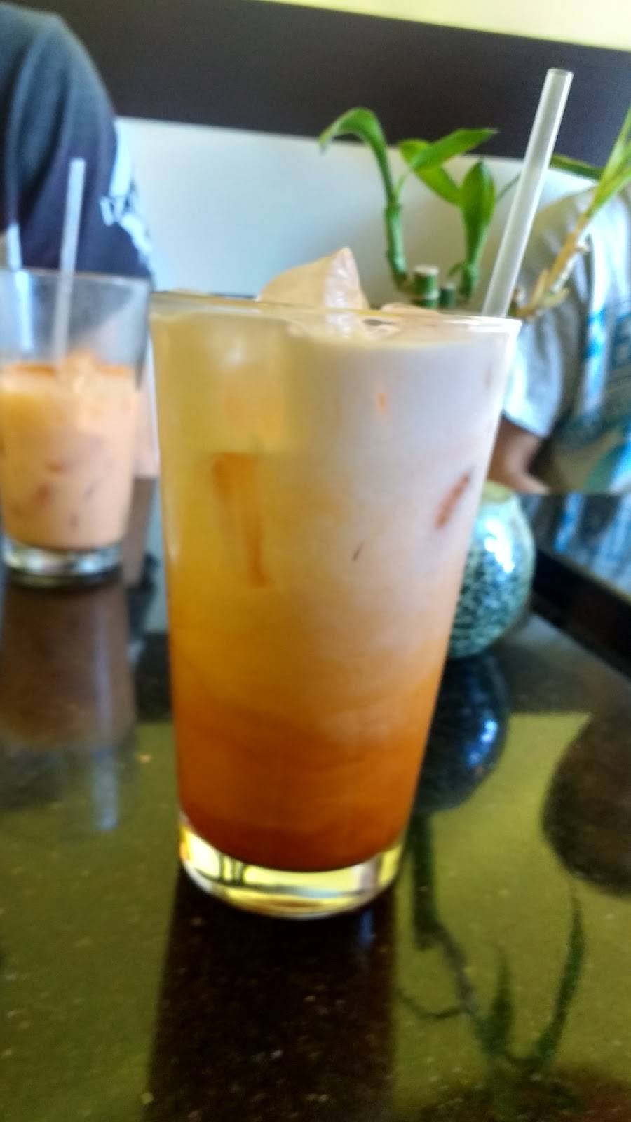 Spicy Basil | restaurant | 3299 S Broadway, Englewood, CO 80113, USA | 3037617888 OR +1 303-761-7888