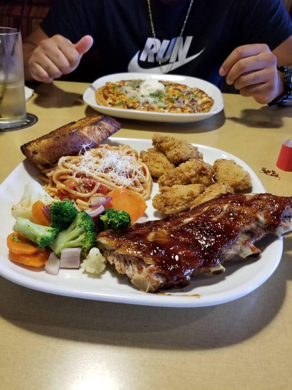 Boston Pizza | restaurant | 270 North Service Rd W, Oakville, ON L6M 2R8, Canada | 9058498100 OR +1 905-849-8100