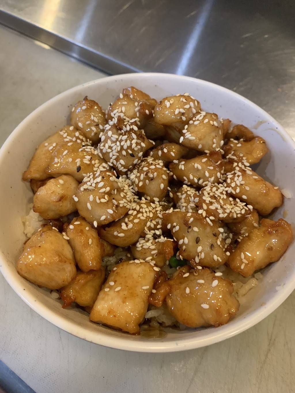 Mirai Bowl | restaurant | 2625 N Mesa St, El Paso, TX 79902, USA | 9155322950 OR +1 915-532-2950