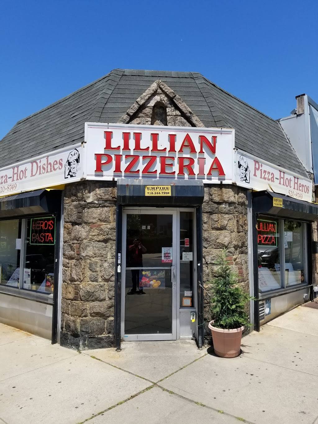 Lillian Pizzeria | restaurant | 9601 69th Ave, Forest Hills, NY 11375, USA | 7185208749 OR +1 718-520-8749