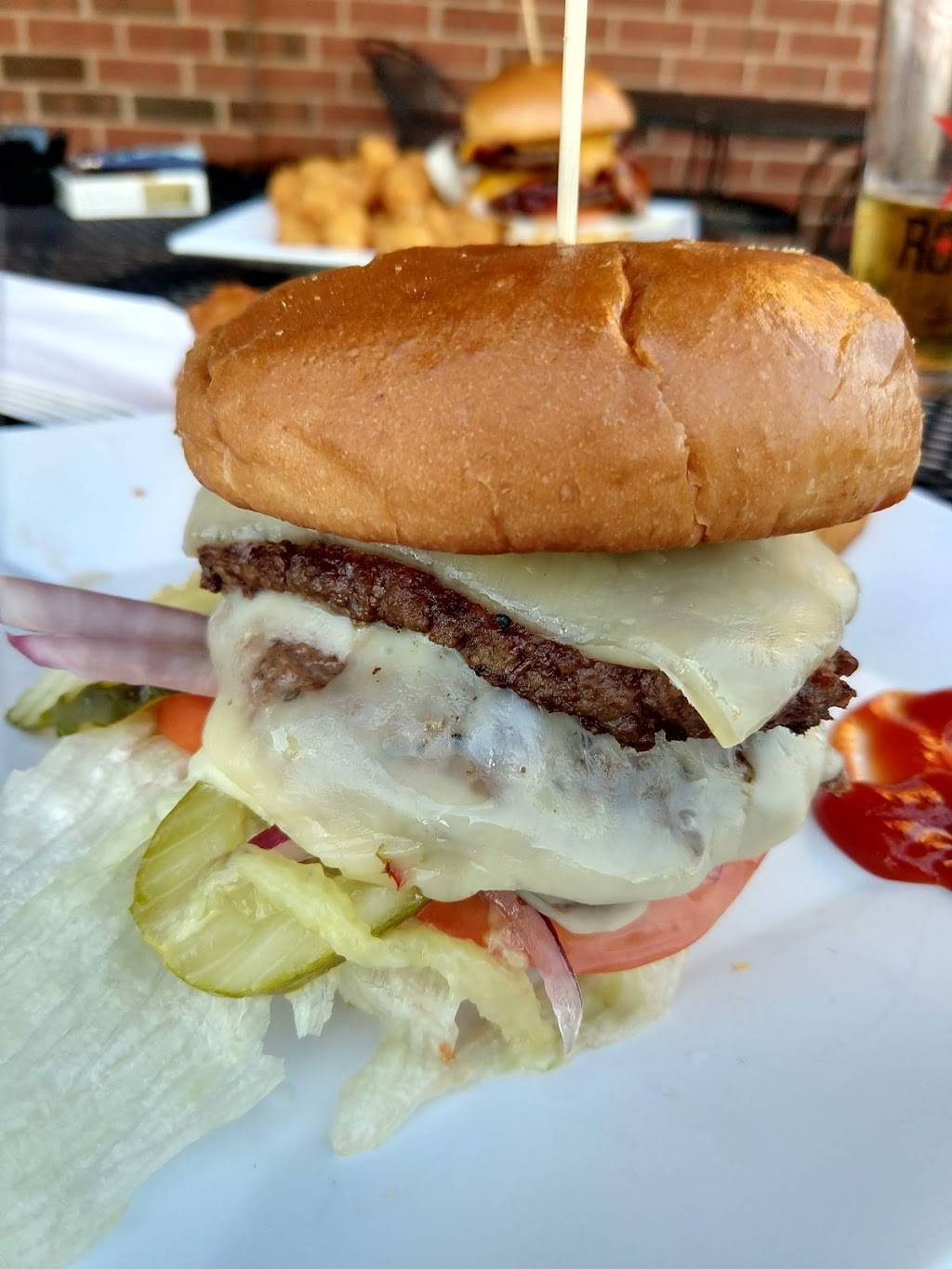 Average Joes | restaurant | 1515 Hilliard Rome Rd, Columbus, OH 43228, USA | 6148786978 OR +1 614-878-6978