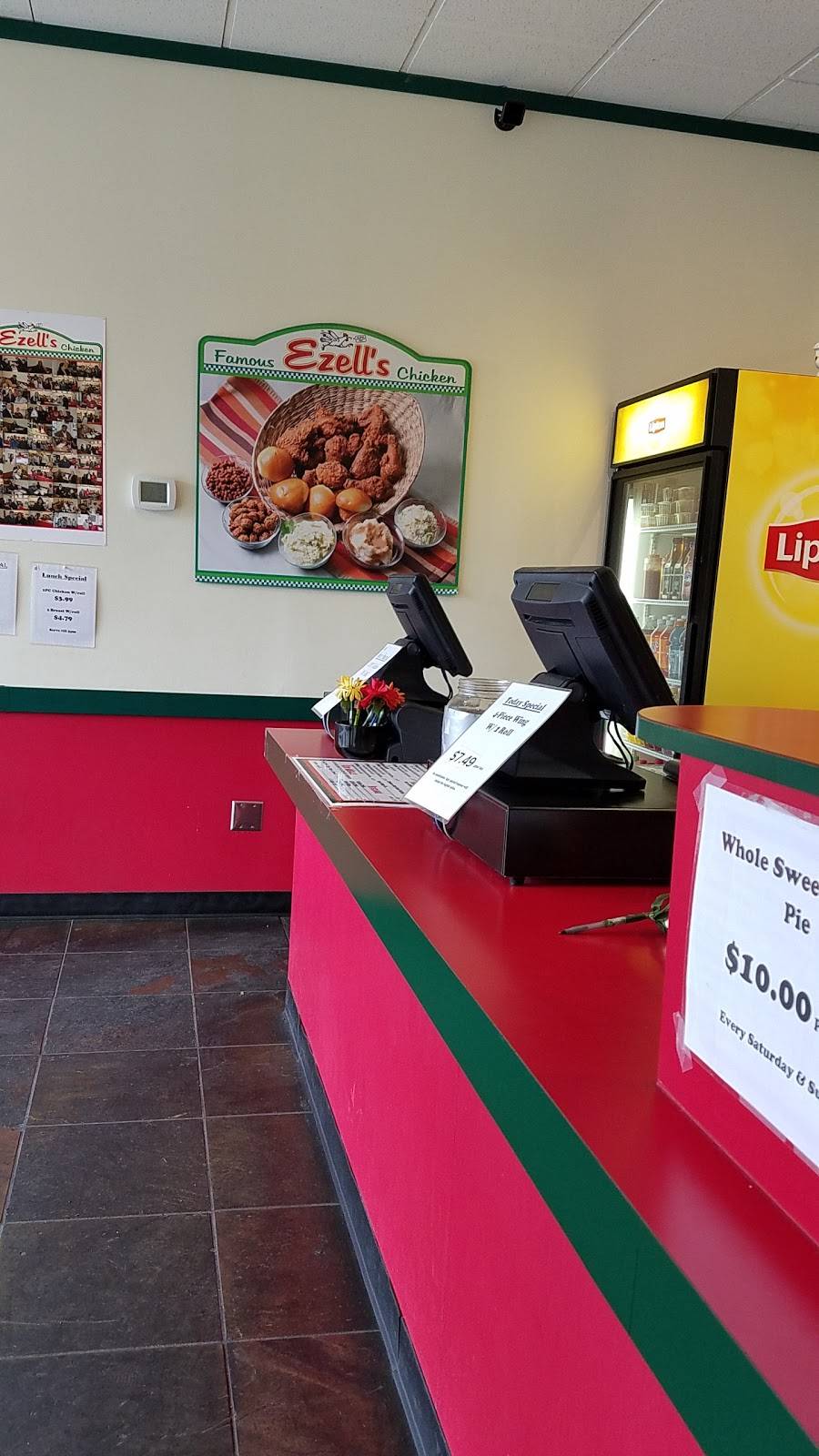 Ezells Famous Chicken | restaurant | 17620 140th Ave SE, Renton, WA 98058, USA | 4252550460 OR +1 425-255-0460