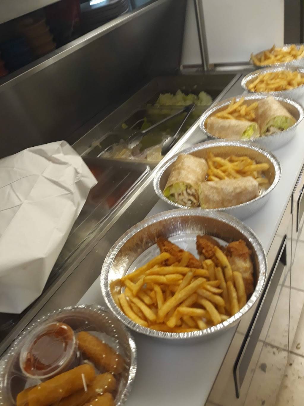 Francescos Pizzeria & Restaurant | meal delivery | 550 Count Rd. 530 The Crestwood Villlage, Shopping Center, Whiting, NJ 08759, USA | 7328493768 OR +1 732-849-3768