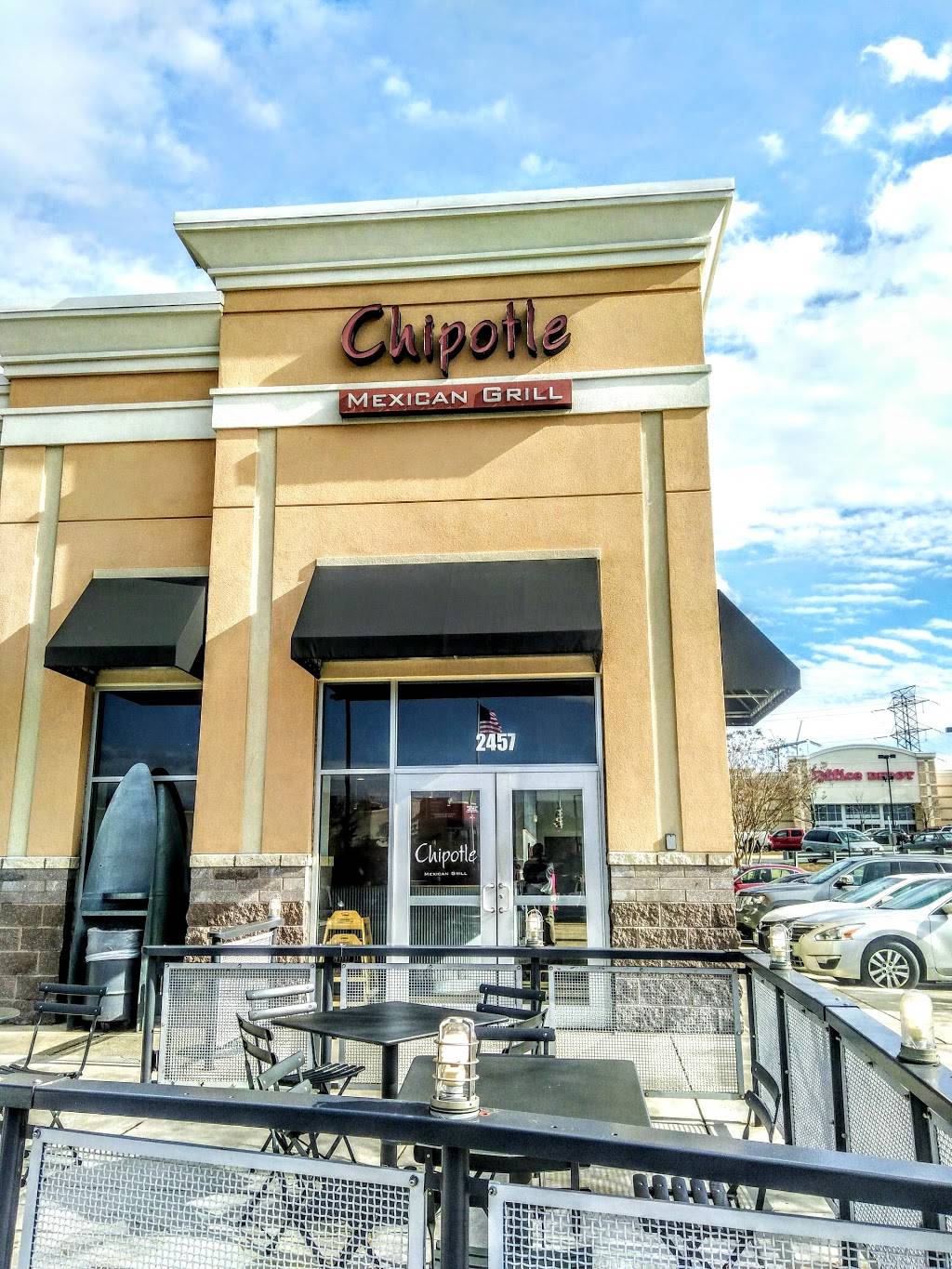 Chipotle Mexican Grill | restaurant | 2457 Prince William Pkwy, Woodbridge, VA 22192, USA | 7034909746 OR +1 703-490-9746